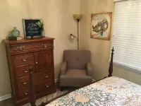 Cozy Comfort. Close to Town, But in Private, Quiet Area. New Hot Tub Aug 2025