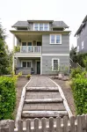 Charming Beach House - 5 Min Walk to Shops, Dining, & Beach + Hot Tub + Dogs OK Hotels in der Nähe von Lake Quinault