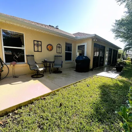 Great location..Climate-controlled lanai & NEW 2024 4-SEATER GOLF CART INCLUDED!