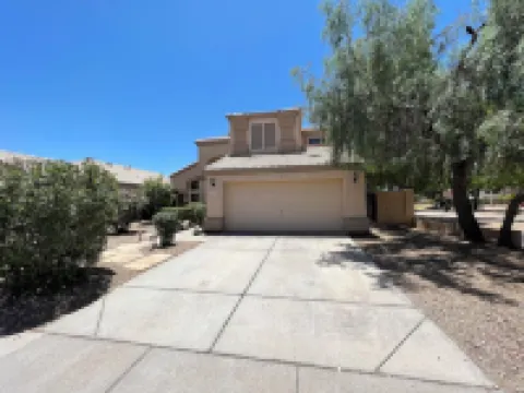 Delightful 4-bedroom house in Avondale with WiFi, Pool, Spa. Hotels in Avondale