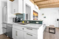 Modern Malibu Road Oceanfront Beach House with AC Hotels in Malibu