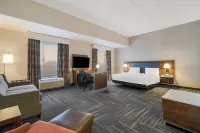 Hampton Inn & Suites Plattsburgh - parking