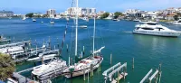 Waterside #16, Free Parking, Walk to Beaches, Pool, WiFi