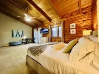 Cozy Cabin close to Virginia Tech and Radford University