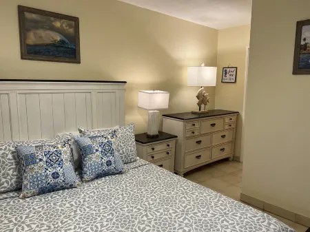 Best View in Maui.  Condo Fully Remodeled.  August Special 10% Weekly Discount. Отели в г. Маалаеа