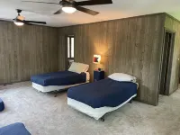 Lake House with Spectacular Sunsets & Boat Dock