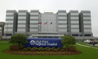 Near Downtown-HPU-High Point Regional Hotel dekat High Point University