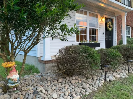 Tranquil Mid-Century on Meadow:  Joyfully and passionately created to enjoy.