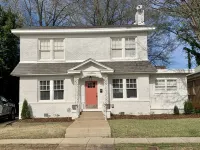 Historic Charmer steps from Downtown Tuscaloosa, The Strip, and UA Campus