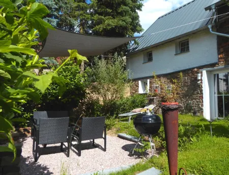 Half-timbered holiday house , with modern equipment on 65sqm, near the Nürburgring Отели рядом с достопримечательностью «Cono's Paradise»