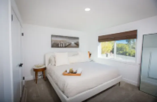 Amazing Views with Heated Pool and Jacuzzi Near Beach