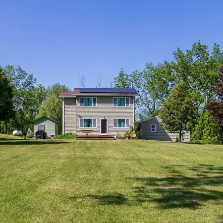 Peaceful River Retreat with Fireplace & Panoramic Views Отели в г. Катскилл