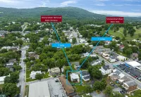 Spacious home steps from Main St and Shenandoah NP with firepit & large backyard