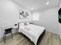 Modern Home for Large Families near Disney & Knotts
