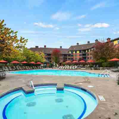 Resort Getaway ! Mtn Creek Ski-In Ski-Out -Pool-Hot Tub-Sauna Fitness & Recreational Facilities