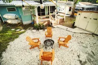 Legacy Lagoon- Peaceful on Weeki Wachee Canal w/2 Clear Kayaks!