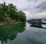 Sunrise Bliss- Lakefront; Minutes to DAM Site Park and Indian Creek Park