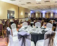 Clarion Hotel Somerset - New Brunswick - parking