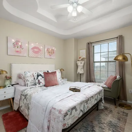 The Parisian Keyless Condo 4 min from Airport and Hospitals
