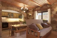 Masia 40 minutes from Barcelona and 20 minutes from the beaches of Sitges Hotels in Alt Penedès