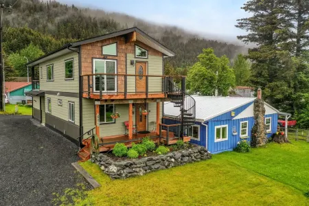 A-ViewCome stay with us in fall, winter and spring.