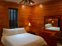 The Cabin on Main. Fully furnished home on Main St in downtown Jasper. Hotels in Jasper
