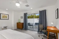 Come visit Palm Springs!