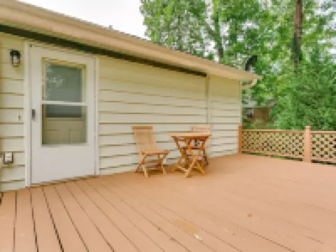 Down town Travelers rest walking to swamp rabbit bike trail Hotels in Travelers Rest