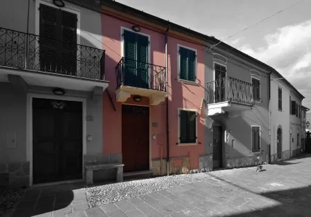 CORTE MARIA CRISTINA 2 Cinque Terre, Lunigiana, Tuscany Отели в г. Масса-Каррара