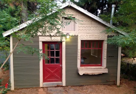 The Cottage In Foresthill On Main Street, in walking distance to wedding sites