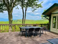 Breathtaking Mountain Views / Hot Tub /  Chef's Kitchen /Hiking, Biking, Winery Hoteles en Municipio de Laurel Creek