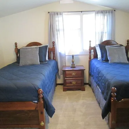 Country Farmhouse, Visit Family, Bristol Casino, Hiking/Biking, Relocating Here