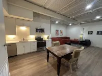 The 610 Flats: Vueve 'n Vogue #27