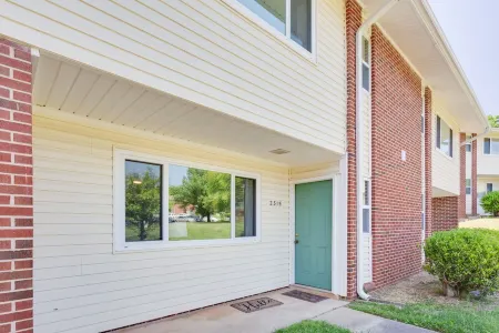 Let's Gogh State! Отели рядом с достопримечательностью «JC Raulston Arboretum at NC State University»