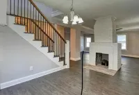 Historic 2-bedroom house with WiFi and AC in downtown Lenoir City