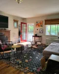 Goat Hill Orchard - Family & Pet Friendly ; Level 2 EV Charging Outlet BYOCC