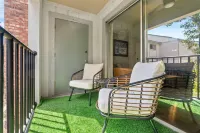 Eagle's Escape ~ Cozy 2-Bedroom Condo in Welcoming Auburn