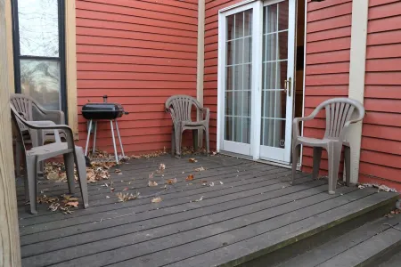 Great location right off Mass