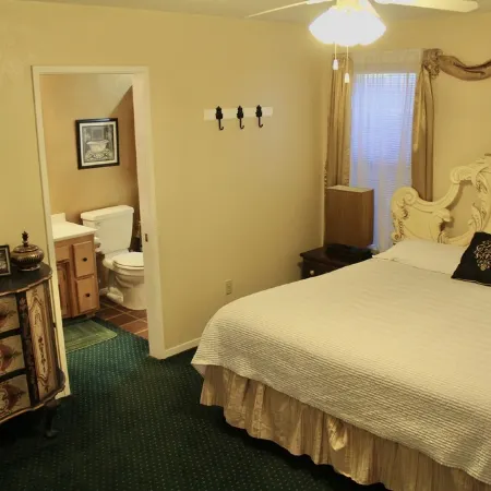 3 King Beds On Pacific *Downtown *Pets OK *Hot Tub