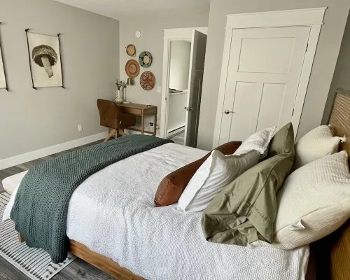 Lovely, modern townhome located in the heart of Traverse City