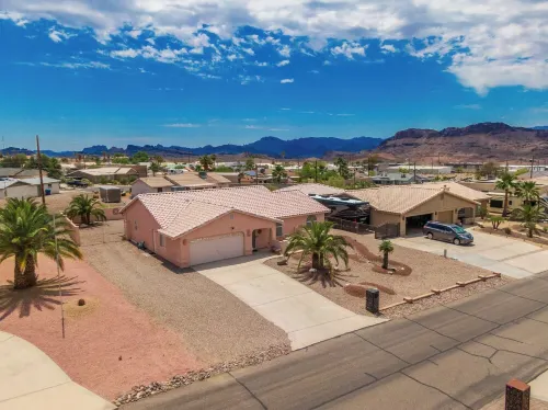 STOCKED Pool Home, RV & Boat parking, Game room. Sleeps 13