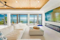 5 bed/4 bath Ocean side, right outside of Tavernier Creek Mile Marker 91