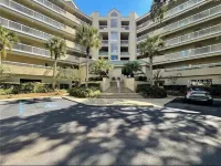 Renovated/Direct Ocean FT/1BR/1.5BA/Pool/Spa/Walk-in Shower/Roku Smart TVs/WiFi