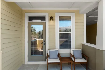 30A Beach Retreat: Pool View Balcony, 2 min to Beach