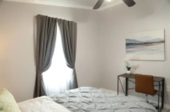 Sweet Little House A near IAH airport