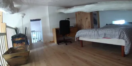 Logement Entier Avec Terrasse et vue Panoramique Отели в г. Дром