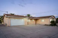 Orchard Oasis: 20 min to Oceano/Pismo Beach, BBQ, Pool Table, King-sized beds Hotels near Nipomo Swap Meet & Fleamarket