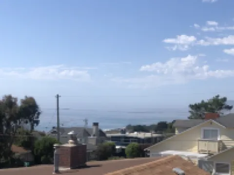 Magical Home on the Hill with Ocean Views - Two Queen Beds and One Full Bed