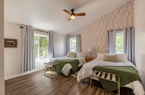 Family Friendly Lakeside Retreat