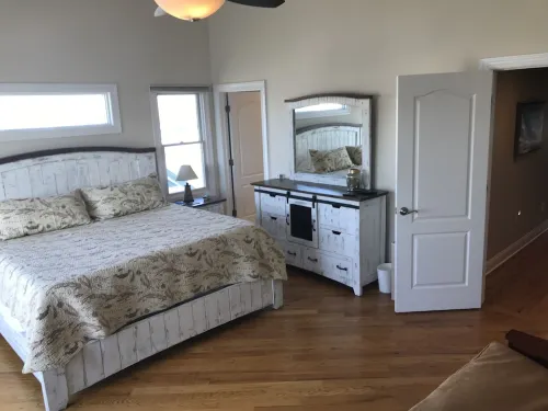 Book Your 2026 Vacation Now Beach Block! Large Townhome Perfect for Families